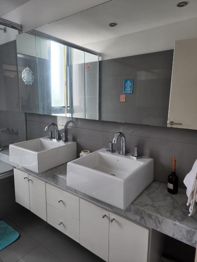 Apartamento Av Kennedy Y Cervino A Metros Embajada Eeuu Buenos Aires Exterior photo